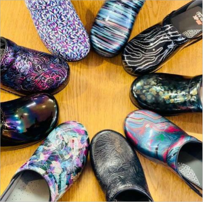 La Enfermera y Algo Más-calzado